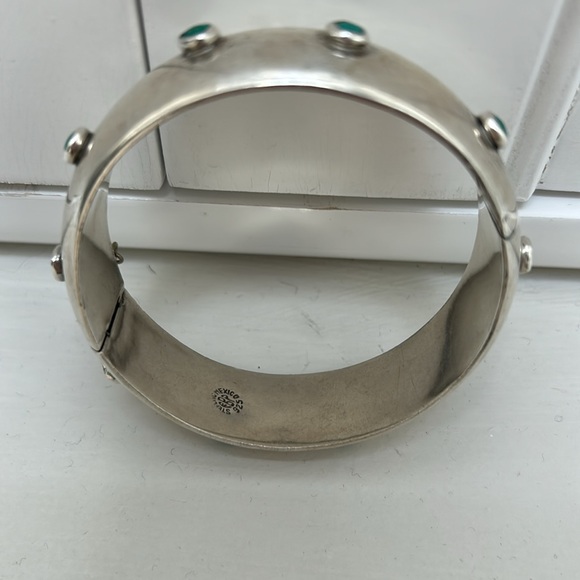 Turquoise and Silver Bangle - Picture 3 of 6